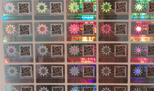 蜜桃网站放大片二维码.png